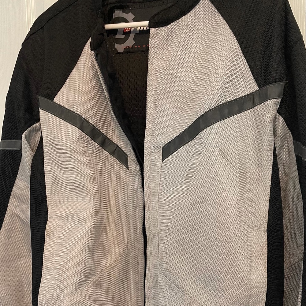 First Gear Padded  Mesh Tex II  Size Large Motorcycle Jacket Adj  Liner Zip